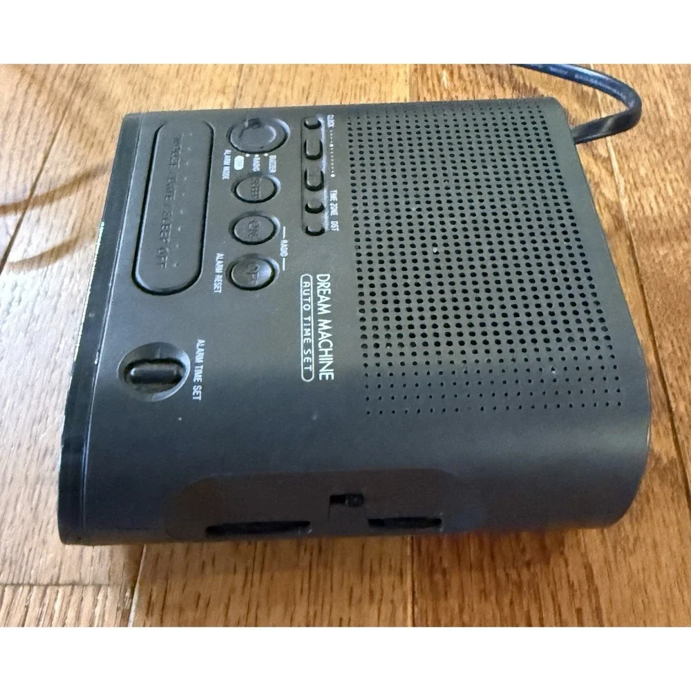Sony Dream Machine FM/AM Digital Clock Radio Model ICF-C218 TESTED WORKS